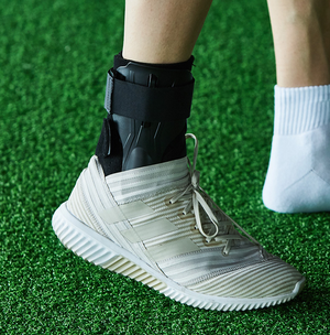 STABILITEITSSTEUN - Ergonomische ondersteuning op maat voor de enkels