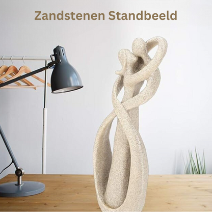 Luove Zandsteen Beeld "Omhelzende Geliefden"