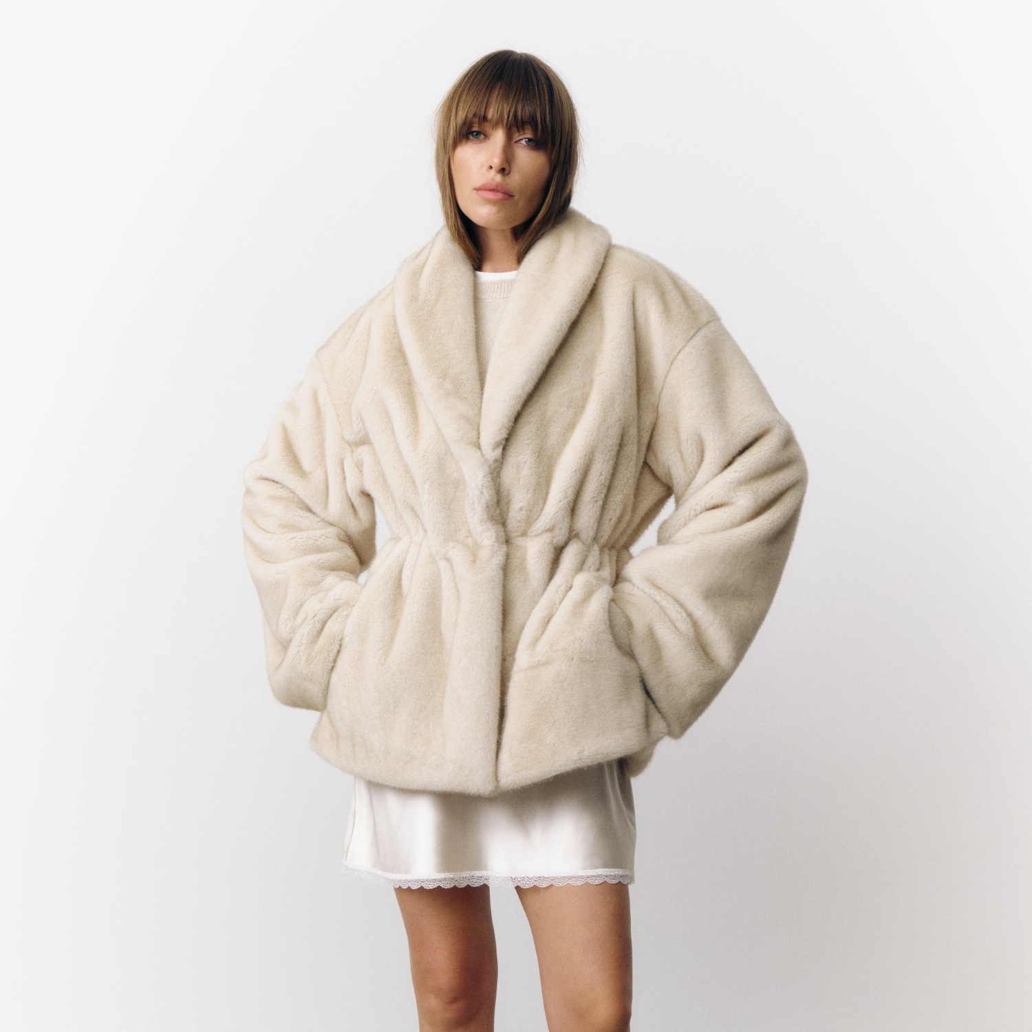 Beige / L