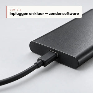 Close-up van de USB 3.1 aansluiting (USB-C) van de externe SSD